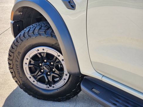 Used 2025 Ford Ranger Raptor AWD/4WD image 17