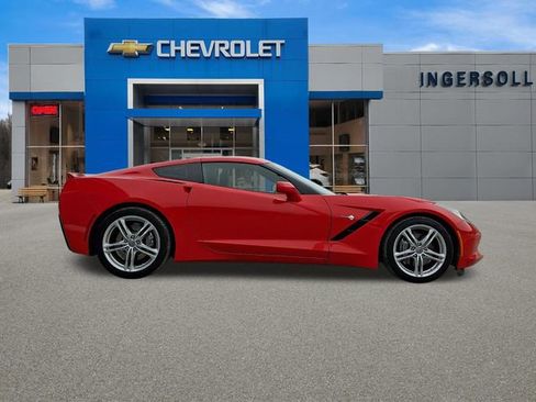 Used 2017 Chevrolet Corvette Stingray Coupe w/ 1LT image 7