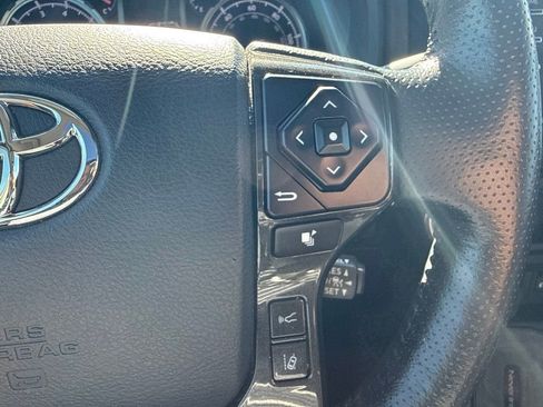 Used 2023 Toyota 4Runner TRD Off-Road Premium w/ Off Road Premium Plus Package AWD/4WD image 29