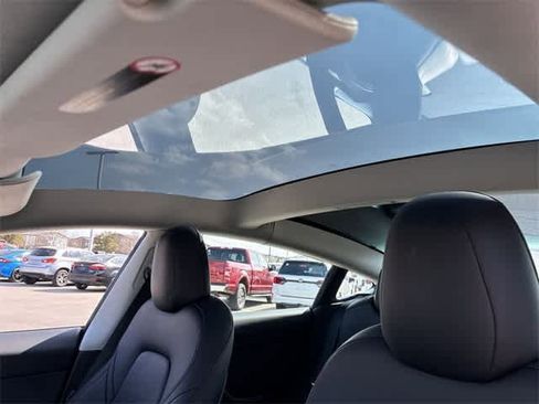Used 2023 Tesla Model 3 Standard Range image 20