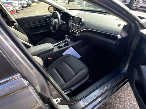 Used 2024 Nissan Altima 2.5 S image 19