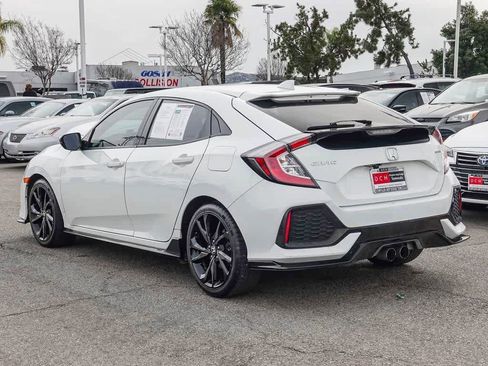 Used 2018 Honda Civic Sport image 6