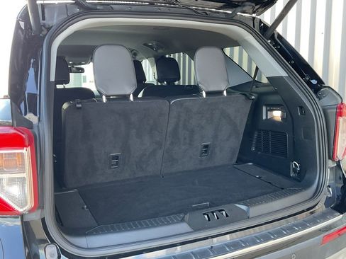 Used 2023 Ford Explorer Limited w/ Equipment Group 301A image 23