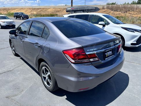 Used 2015 Honda Civic SE image 4