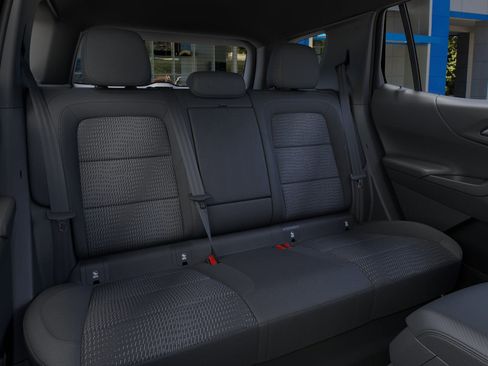 New 2026 Chevrolet Equinox LT image 18