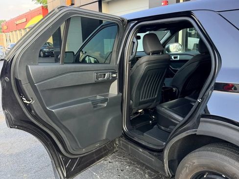 Used 2023 Ford Explorer 4WD Police Interceptor image 9