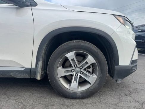 Used 2023 Honda Pilot EX-L image 10