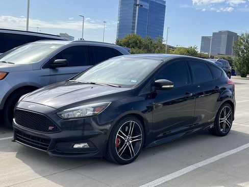 Used 2015 Ford Focus ST FWD image 1