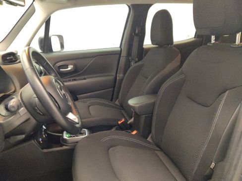 Used 2023 Jeep Renegade Latitude w/ Premium Group AWD/4WD image 17