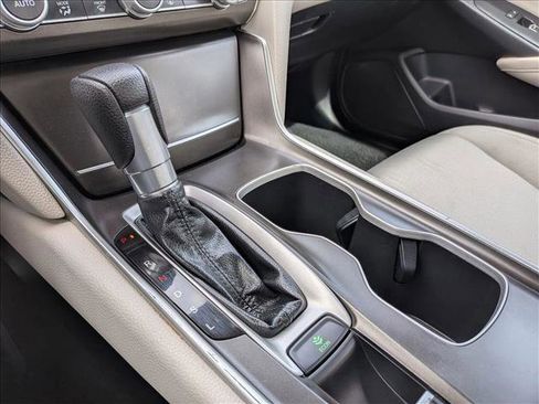 Used 2019 Honda Accord LX image 11
