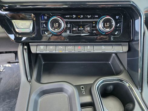 Used 2026 GMC Sierra 2500 AT4 AWD/4WD image 15