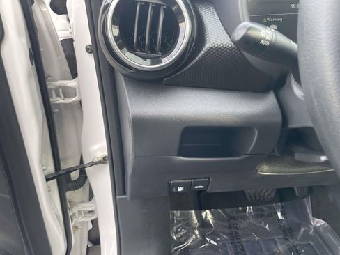 Used 2024 Nissan Kicks SV image 30