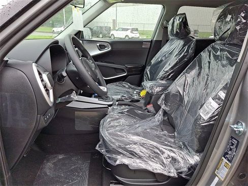 New 2025 Kia Soul LX w/ LX Technology Package image 9