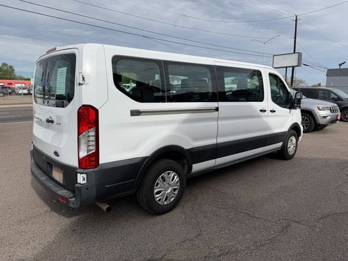 Used 2022 Ford Transit 350 XLT RWD image 4