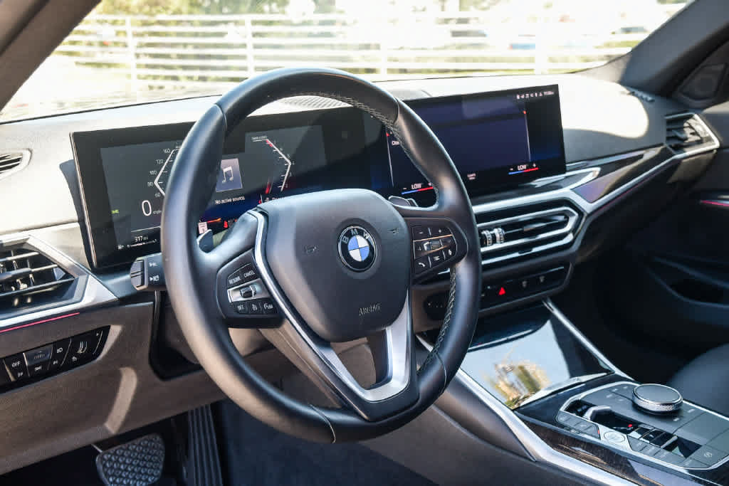 Used 2023 BMW 330i Sedan w/ Driving Assistance Package RWD image 27