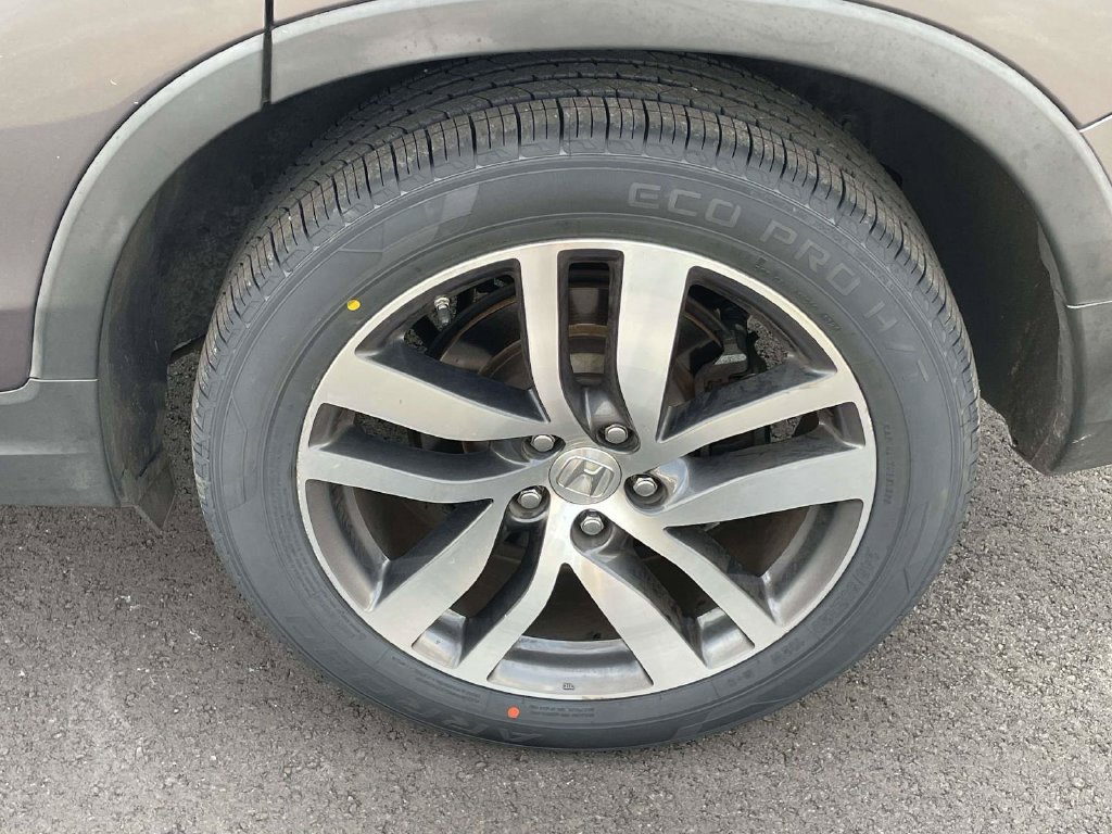 Used 2017 Honda Pilot Touring image 9