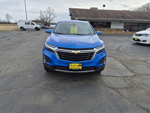 Used 2024 Chevrolet Equinox LT image 3