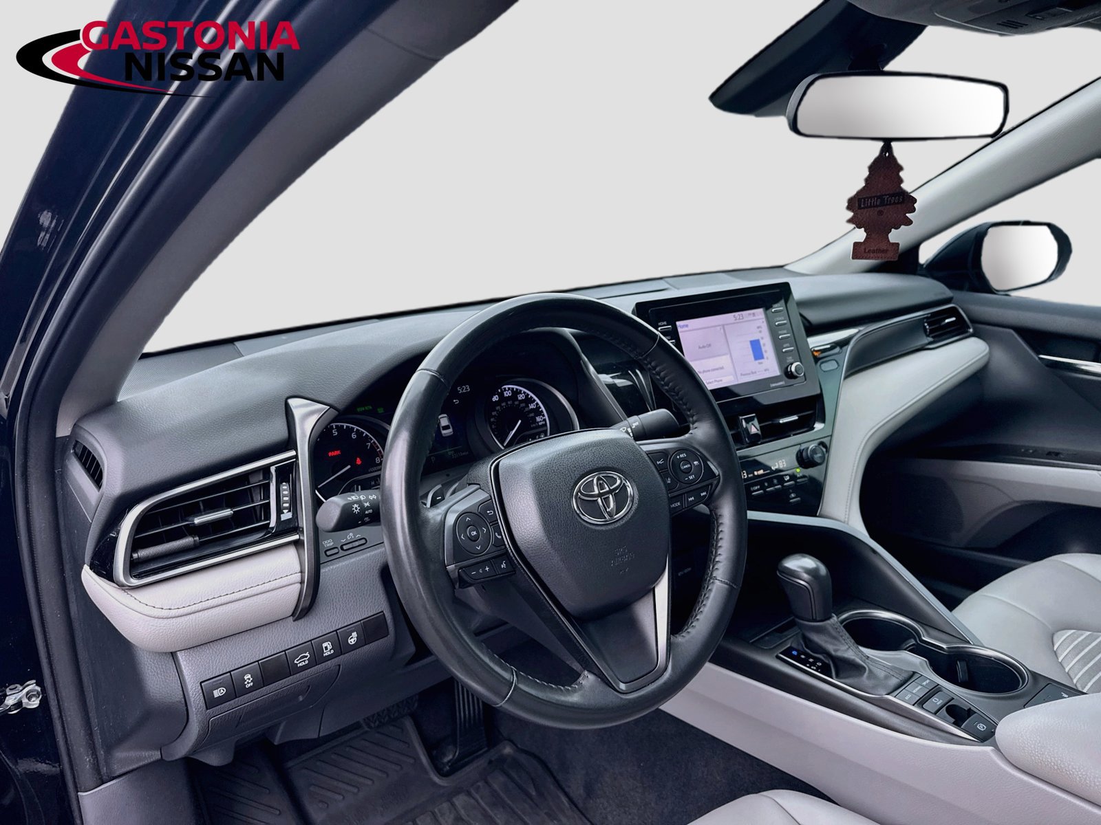 Used 2024 Toyota Camry SE w/ Cold Weather Package AWD/4WD image 11