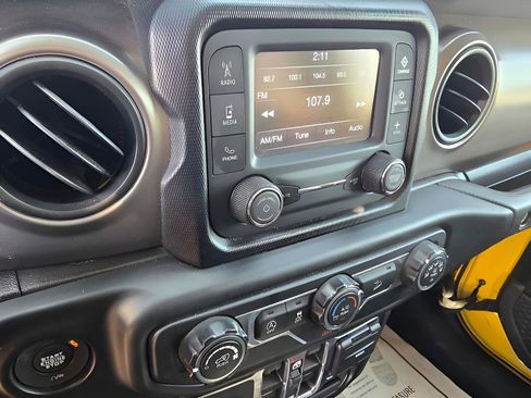 Used 2020 Jeep Wrangler Unlimited Sport S image 16