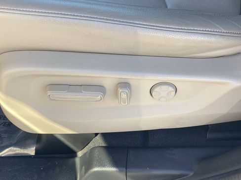 Used 2024 Honda Odyssey Touring image 17