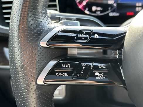 Certified 2024 Mercedes-Benz GLS 450 4MATIC image 28