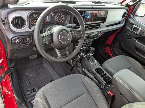 Used 2025 Jeep Gladiator Sport AWD/4WD image 10