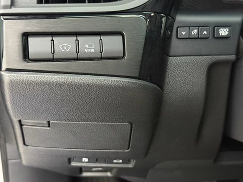 Used 2025 Lexus ES 300h w/ Technology Package FWD image 14