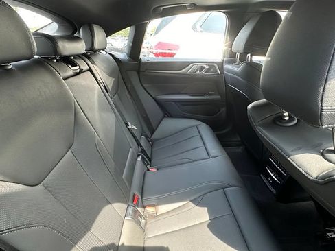 Used 2025 BMW 430i w/ M Sport Package RWD image 7