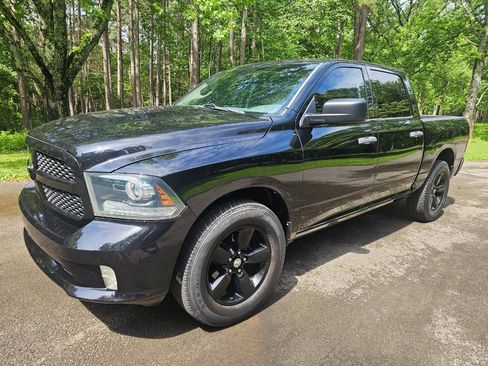 Used 2014 RAM 1500 Express w/ Black Ram 1500 Express Group AWD/4WD image 12