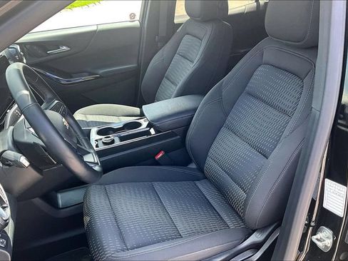 Used 2026 Chevrolet Equinox LT FWD image 23