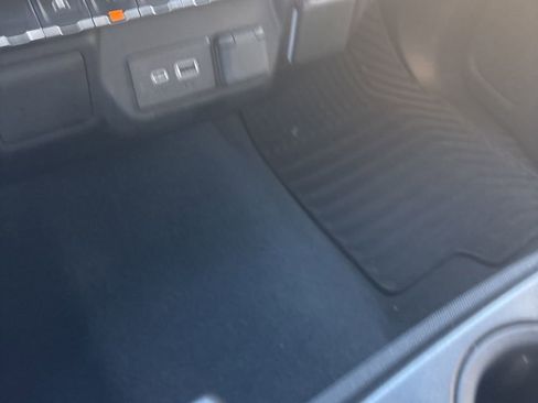 Used 2022 Chevrolet Silverado 1500 Custom Trail Boss image 11