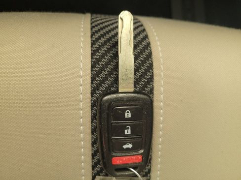 Used 2018 Honda Civic LX image 32