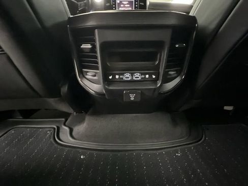 Used 2024 RAM 1500 Limited AWD/4WD image 21