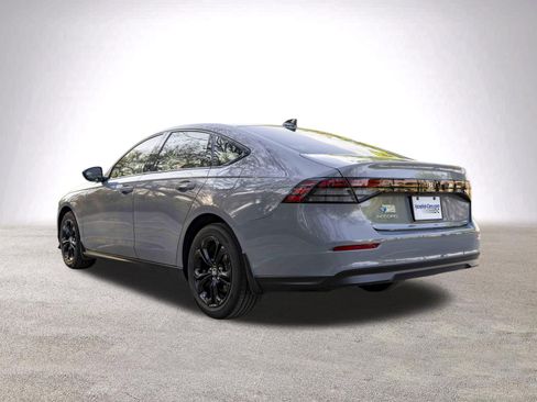 Used 2025 Honda Accord SE image 7