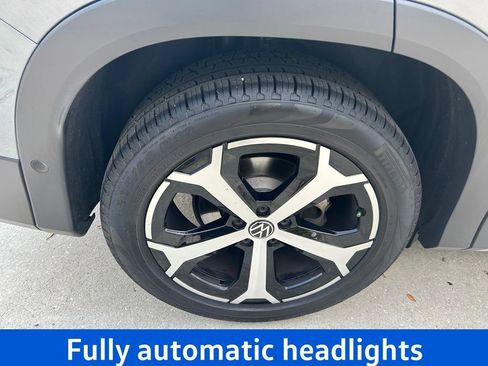 Certified 2026 Volkswagen Tiguan SE FWD image 28