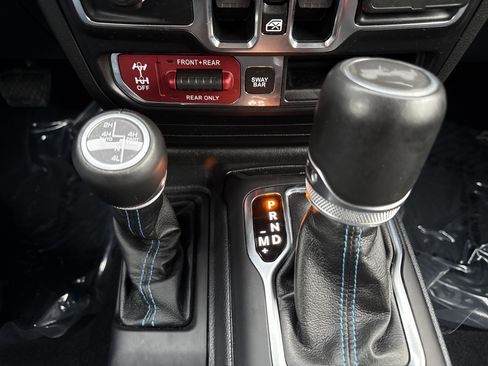 Used 2023 Jeep Wrangler Rubicon image 23