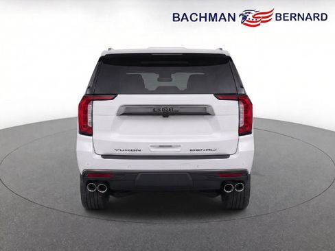 Used 2023 GMC Yukon Denali Ultimate w/ LPO, Floor Liner Package AWD/4WD image 6