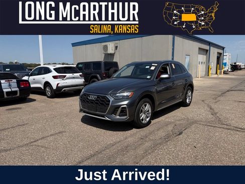 Used 2023 Audi Q5 2.0T Premium w/ Convenience Package AWD/4WD image 1