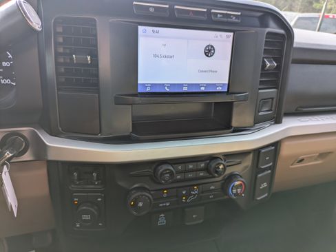 Used 2023 Ford F350 XLT w/ FX4 Off-Road Package image 14