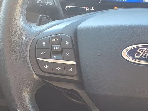 Used 2020 Ford Explorer XLT w/ Equipment Group 202A image 9