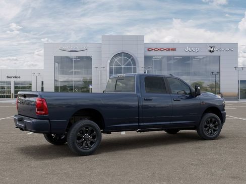 New 2026 RAM 2500 Laramie AWD/4WD image 4