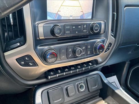 Used 2017 GMC Sierra 2500 Denali AWD/4WD image 20