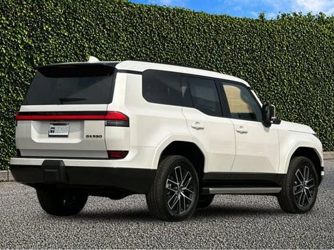 New 2026 Lexus GX 550 AWD/4WD image 5