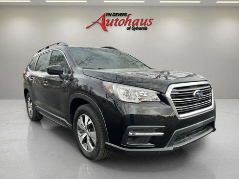 Used 2020 Subaru Ascent Premium w/ Convenience Package image 1