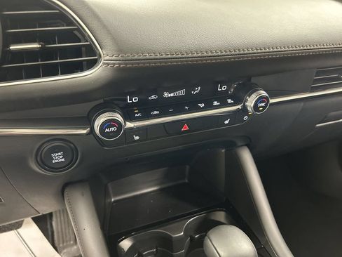 Certified 2025 MAZDA MAZDA3 s FWD image 16