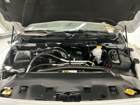 Used 2019 RAM 1500 Express AWD/4WD image 26