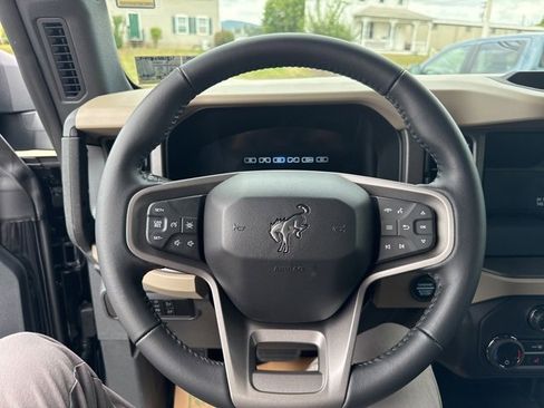 New 2025 Ford Bronco Big Bend w/ Black Diamond Package image 15