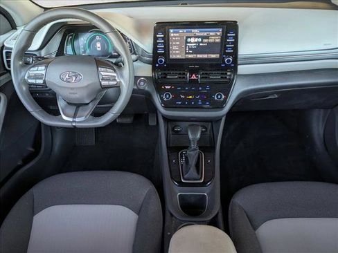 Used 2020 Hyundai Ioniq SE image 16