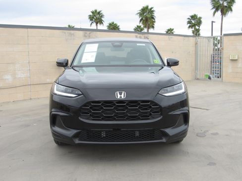 Used 2026 Honda HR-V LX image 3