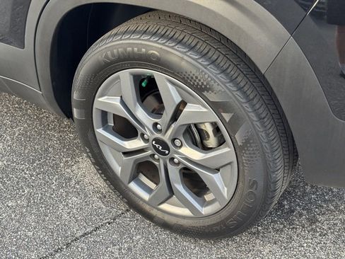 Certified 2024 Kia Seltos S image 6